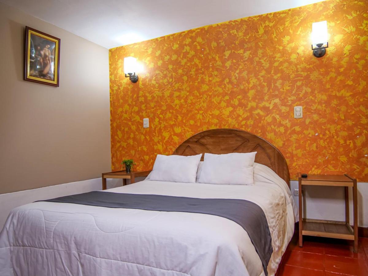 Lo Nuestro House *